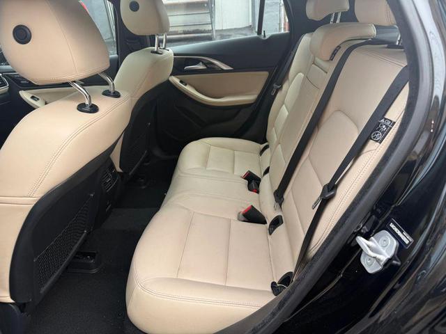 Photo of 2017 Black Obsidian INFINITI QX30