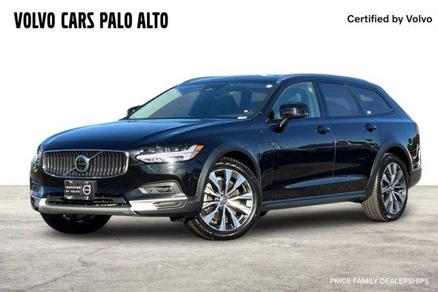 2023 Volvo V90 Cross Country