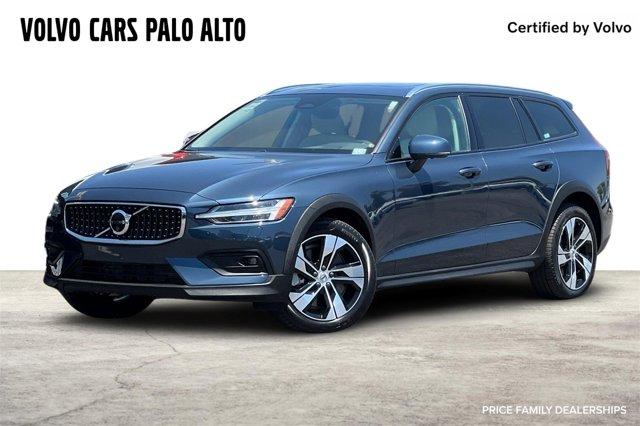 2024 Volvo V60 Cross Country
