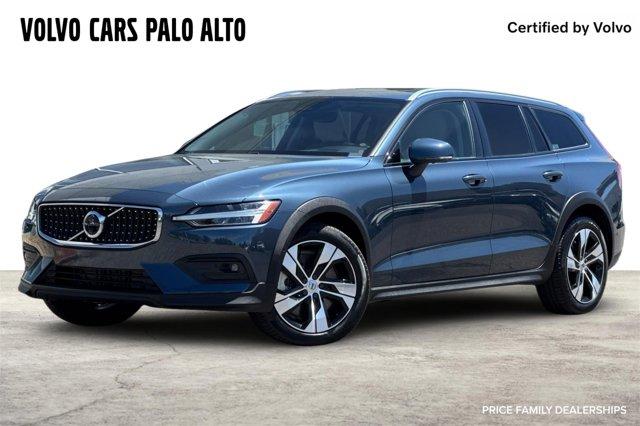 2024 Volvo V60 Cross Country