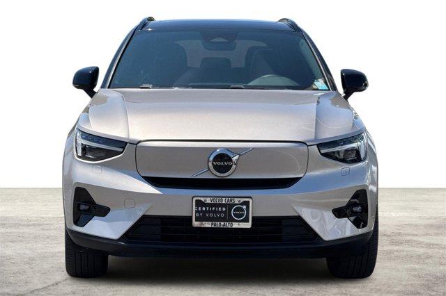 Photo of 2023 Bright Dusk Metallic Volvo XC40 Recharge Pure Electric