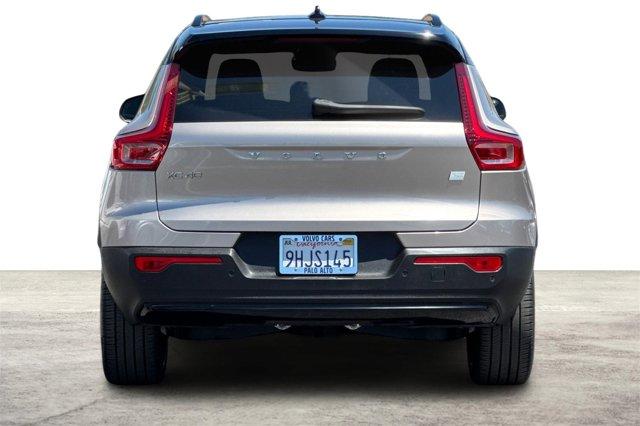 Photo of 2023 Bright Dusk Metallic Volvo XC40 Recharge Pure Electric