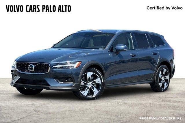 2024 Volvo V60 Cross Country