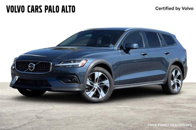 2024 Volvo V60 Cross Country