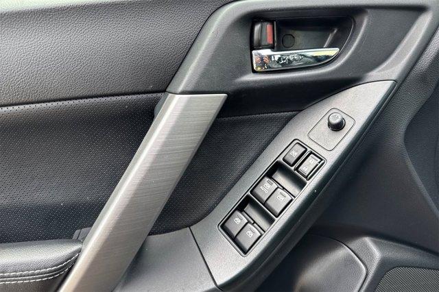 Photo of 2015 Crystal Black Silica Subaru Forester