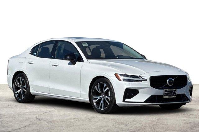 Photo of 2025 Crystal White Pearl Volvo S60