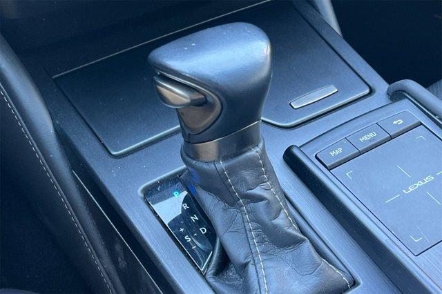 Photo of 2020 Ultra White Lexus ES 350