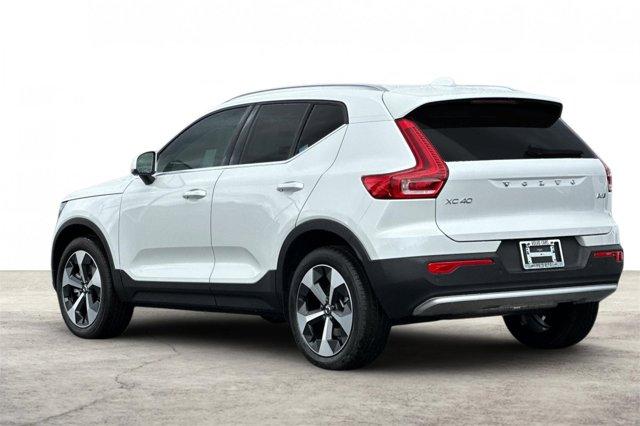 Photo of 2025  Volvo XC40