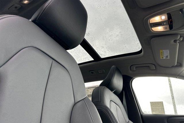 Photo of 2025  Volvo XC40