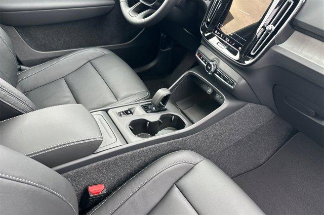 Photo of 2025  Volvo XC40