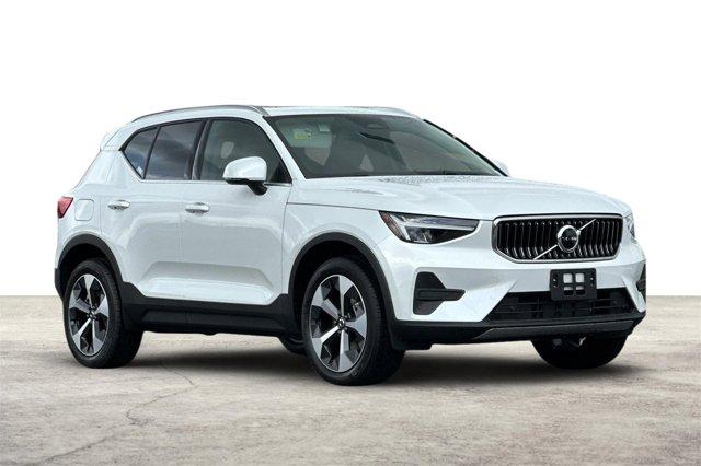 Photo of 2025  Volvo XC40
