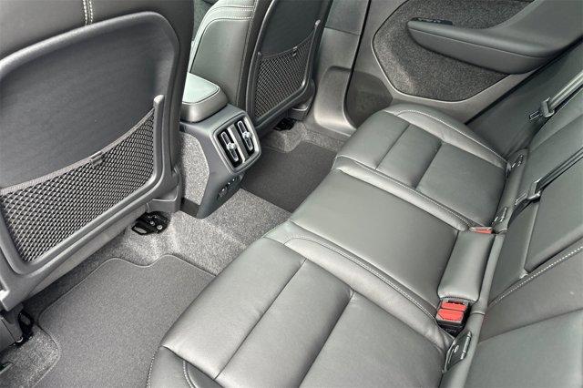 Photo of 2025  Volvo XC40