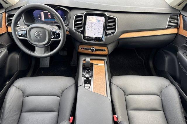Photo of 2025 Vapour Gray Metallic Volvo XC90 Plug-In Hybrid