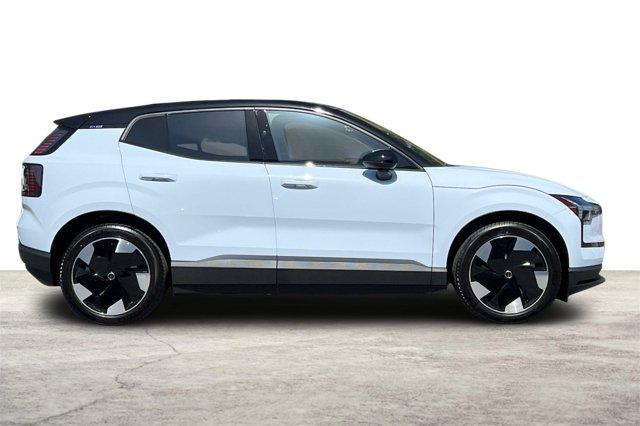 Photo of 2025 Cloud Volvo EX30
