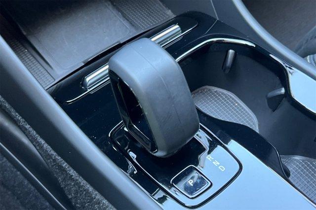 Photo of 2023 Crystal White Volvo C40 Recharge Pure Electric