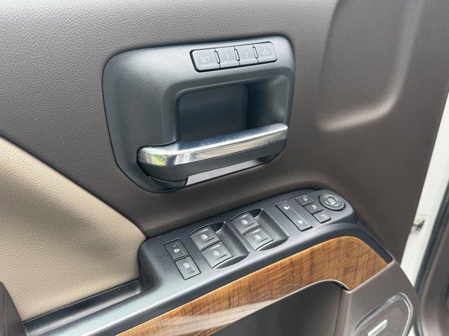 Photo of 2018 Summit White GMC Sierra 1500