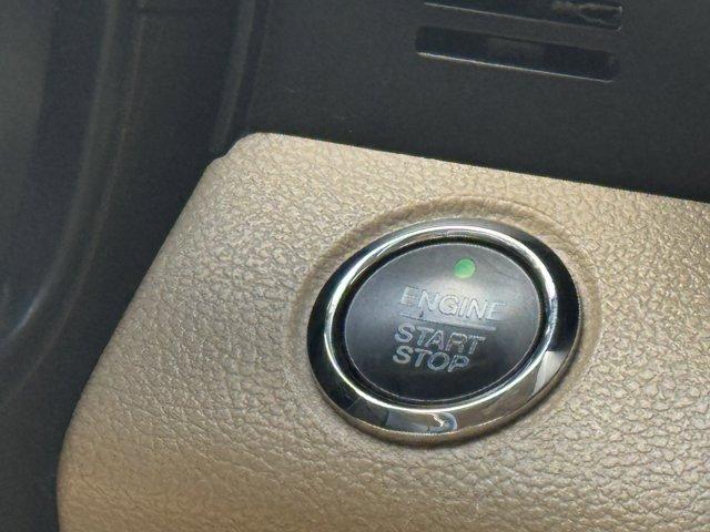 Photo of 2018 White Gold Ford F-150