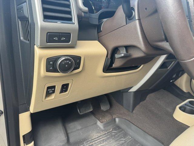 Photo of 2018 White Gold Ford F-150