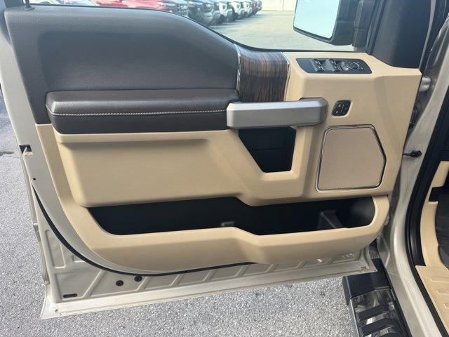 Photo of 2018 White Gold Ford F-150