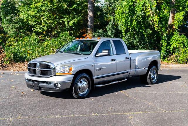 Photo of 2006 Gray Dodge Ram 3500