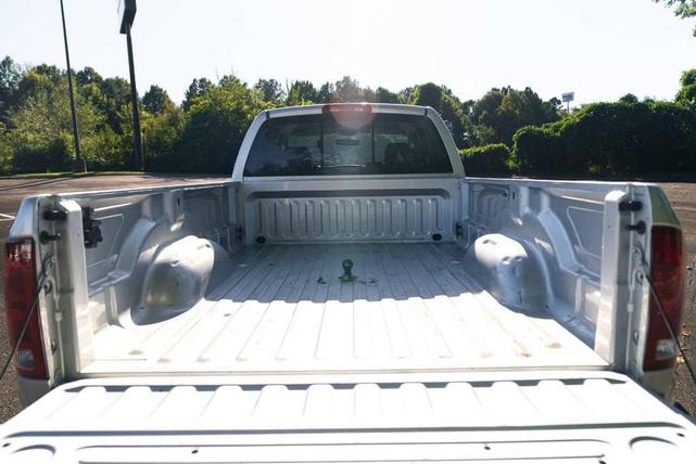 Photo of 2006 Gray Dodge Ram 3500