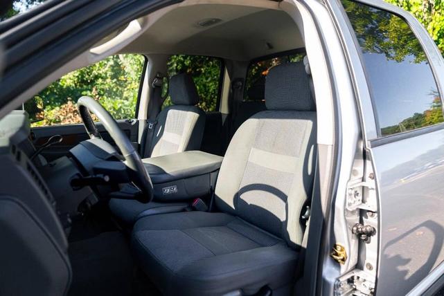 Photo of 2006 Gray Dodge Ram 3500