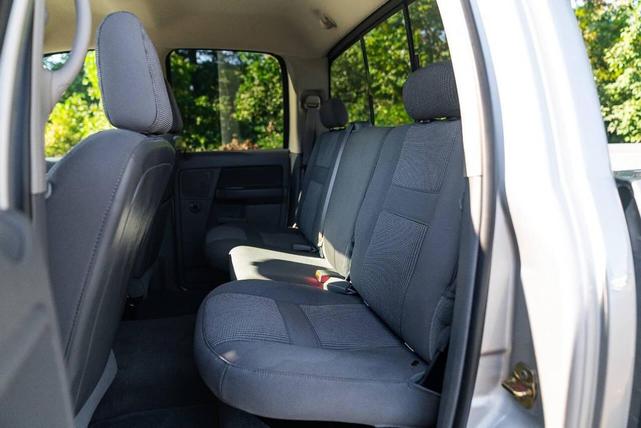 Photo of 2006 Gray Dodge Ram 3500