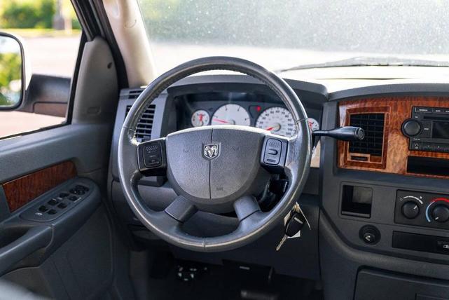 Photo of 2006 Gray Dodge Ram 3500