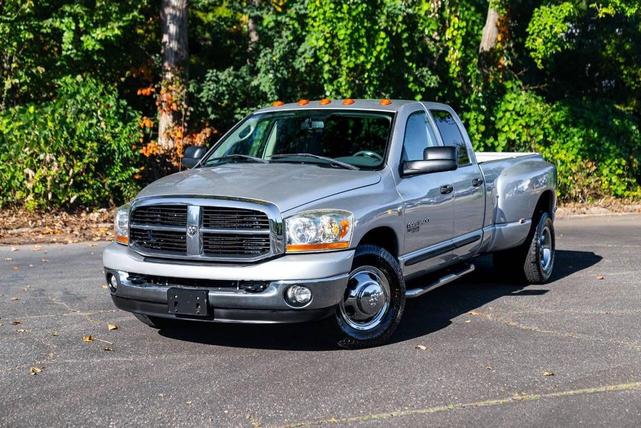 Photo of 2006 Gray Dodge Ram 3500