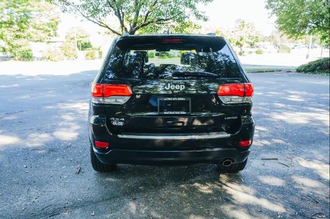 Photo of 2015 Brilliant Black Crystal Pearlcoat Jeep Grand Cherokee