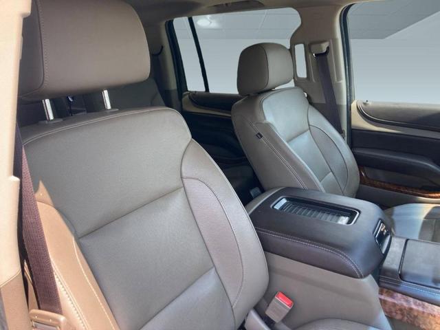Photo of 2019 Blue Velvet Metallic Chevrolet Suburban