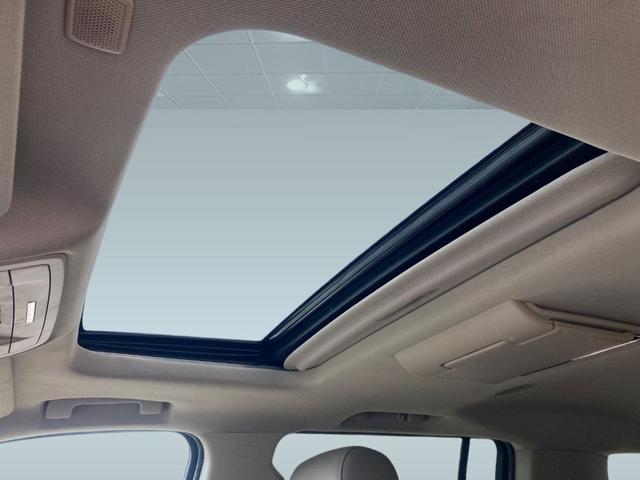 Photo of 2019 Blue Velvet Metallic Chevrolet Suburban