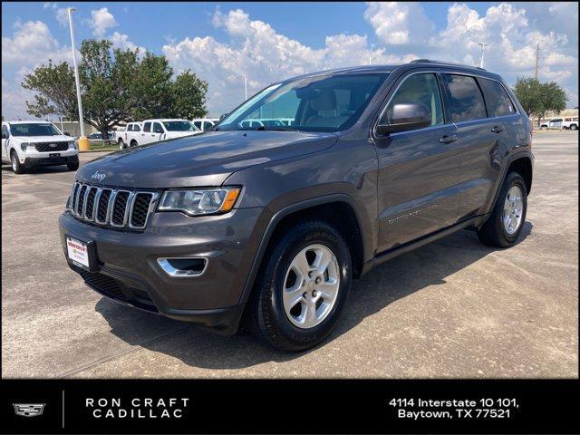 Photo of 2017 Granite Crystal Metallic Clearcoat Jeep Grand Cherokee