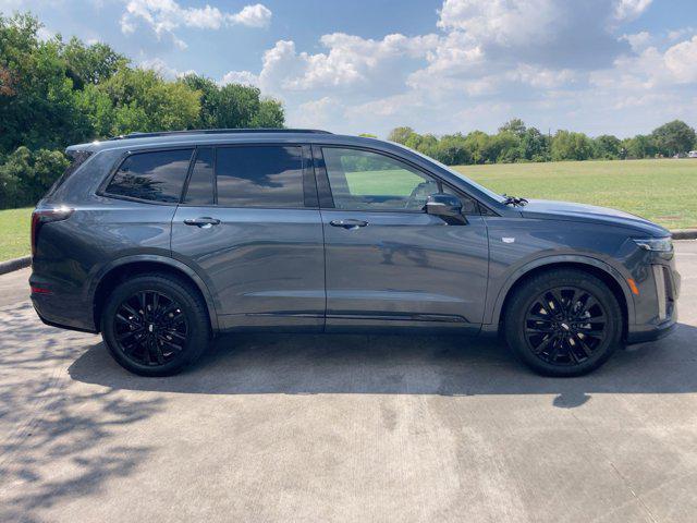 Photo of 2021 Shadow Metallic Cadillac XT6