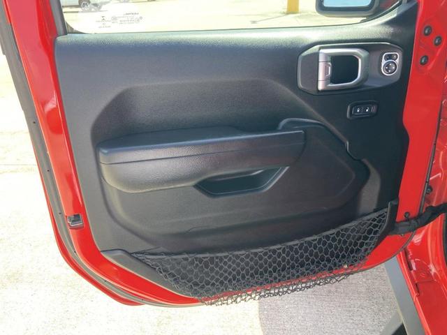 Photo of 2018 Firecracker Red Clearcoat Jeep Wrangler Unlimited