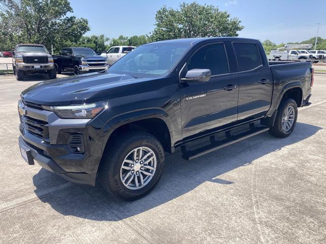 Photo of 2025 Black Chevrolet Colorado