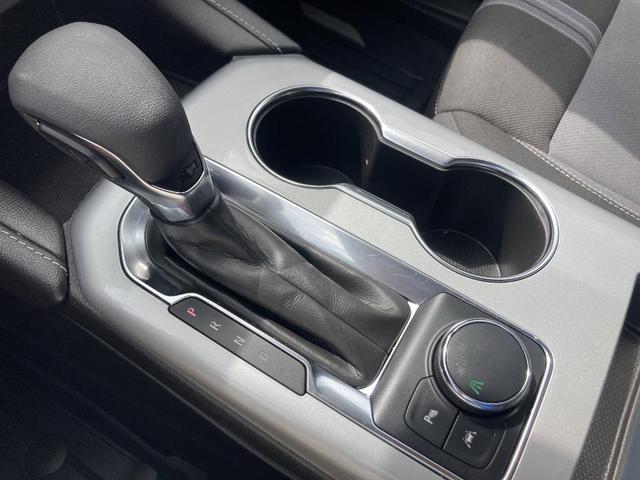 Photo of 2023 Summit White Chevrolet Blazer