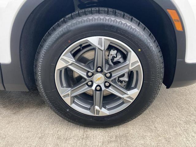 Photo of 2023 Summit White Chevrolet Blazer
