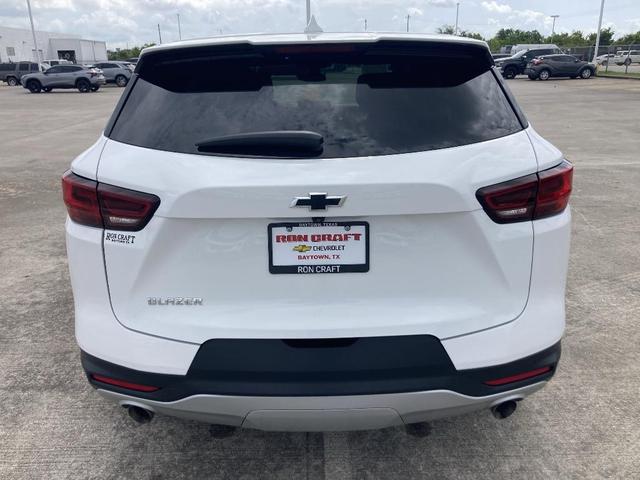 Photo of 2023 Summit White Chevrolet Blazer