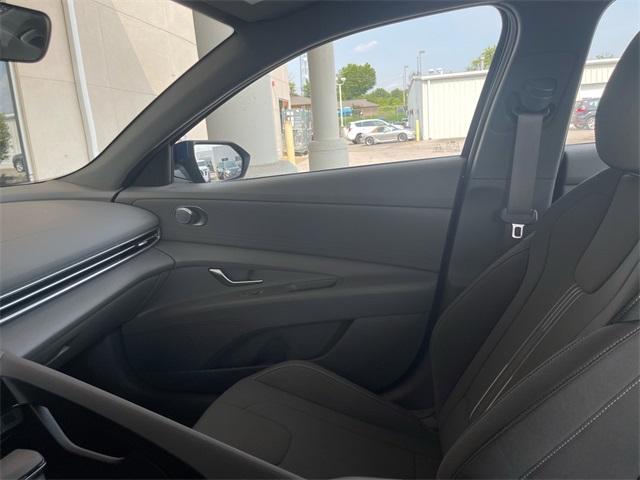 Photo of 2023 Intense Blue Hyundai ELANTRA
