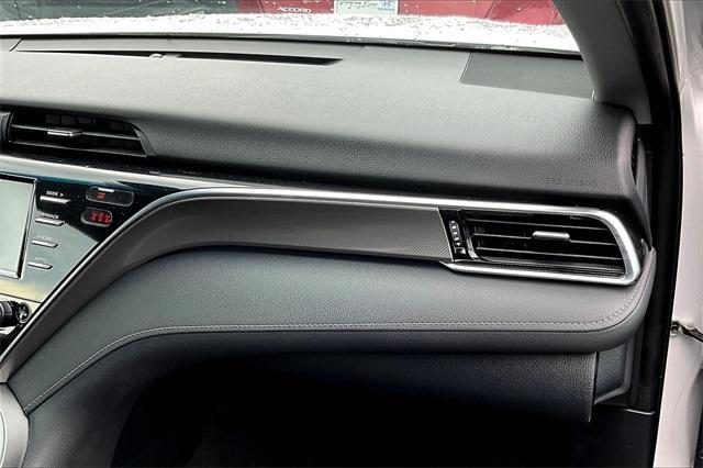 Photo of 2018 Wind Chill Pearl Toyota Camry