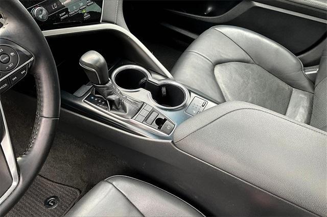 Photo of 2018 Wind Chill Pearl Toyota Camry