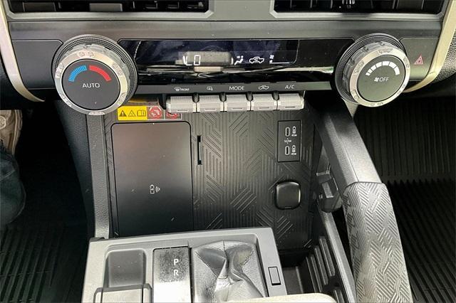 Photo of 2024 Black Toyota Tacoma
