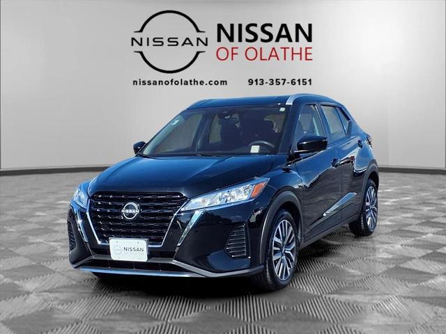 Photo of 2022 Super Black Nissan Kicks