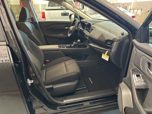 Photo of 2026 Super Black Nissan Rogue