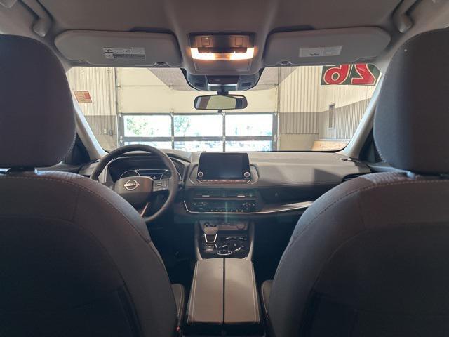 Photo of 2026 Super Black Nissan Rogue