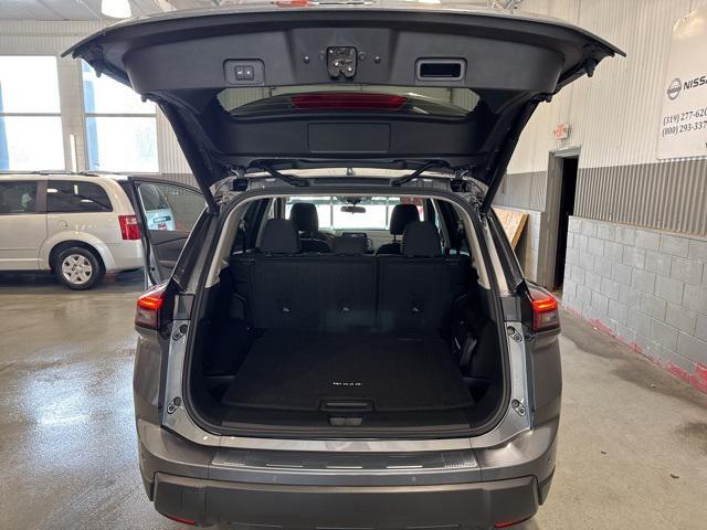 Photo of 2026 Gun Metallic Nissan Rogue