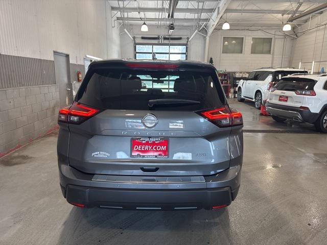 Photo of 2026 Gun Metallic Nissan Rogue