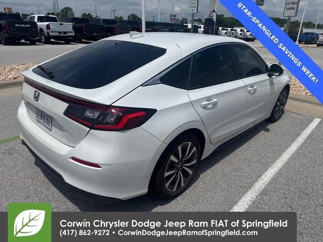 Photo of 2024 Platinum White Pearl Honda Civic
