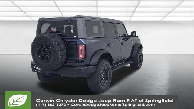 Photo of 2021 Antimatter Blue Metallic Ford Bronco